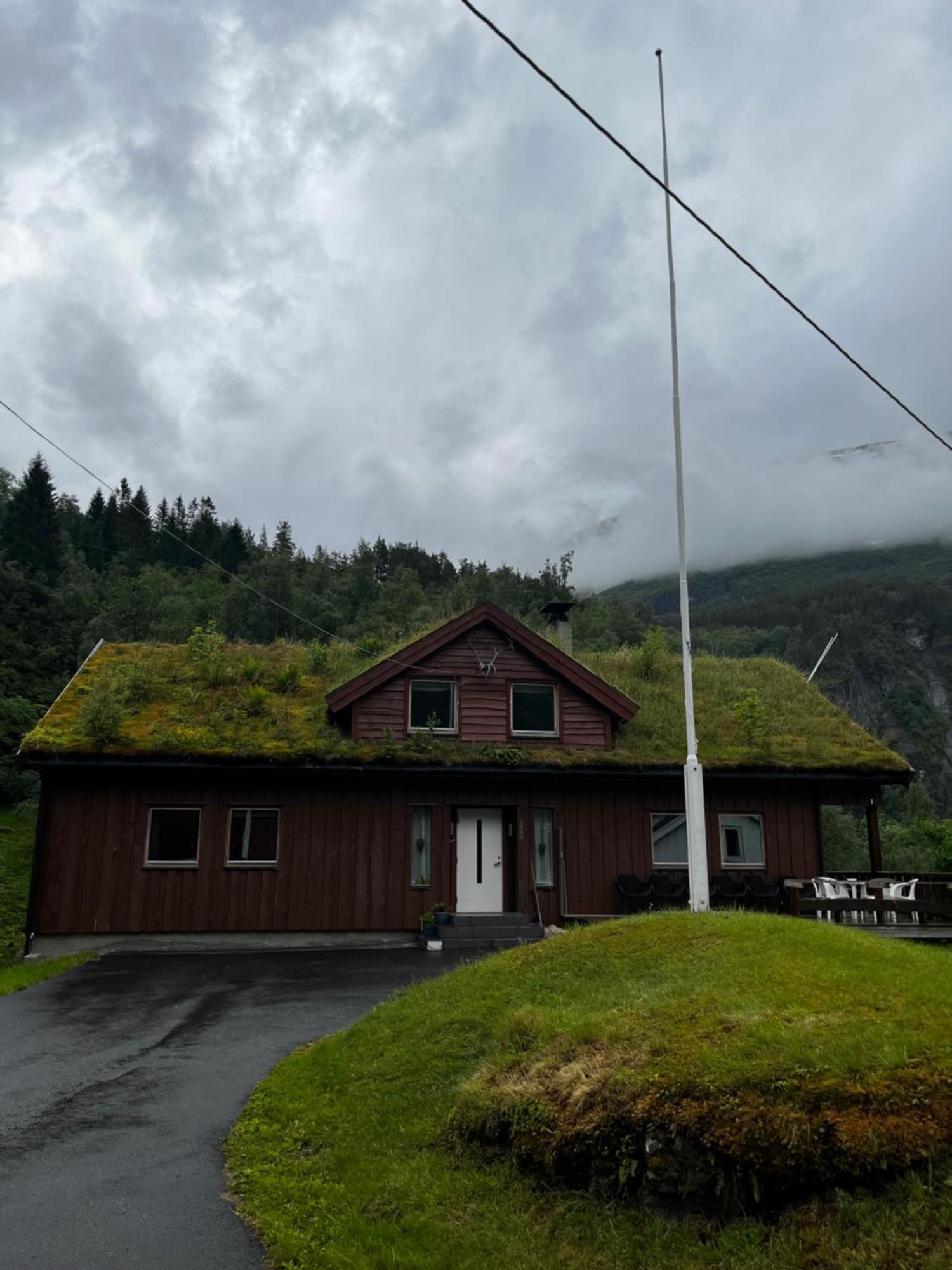 Fossen Accommodation Geiranger Oda fotoğraf